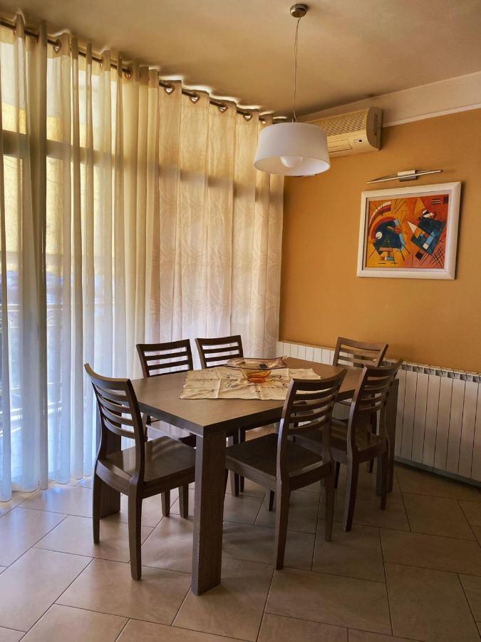 Sunshine Place Elbasan Esterno foto